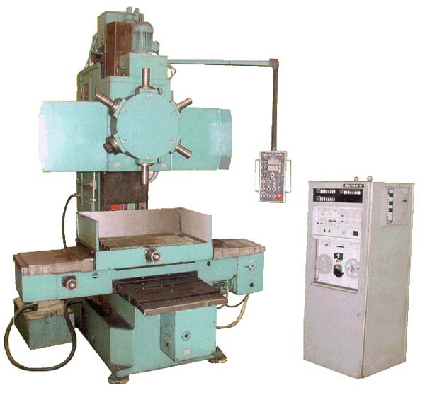 2Р135Ф2 Загальний вигляд свердлильного верстата